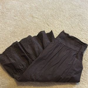 CHAPS brown flowy side zipper skirt